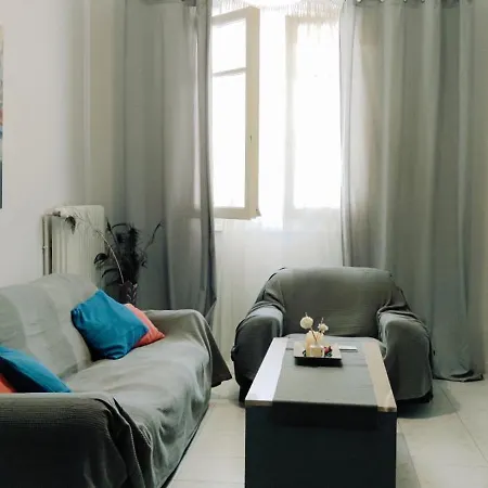 ευρύχωρο σπίτι στην Lägenhet *